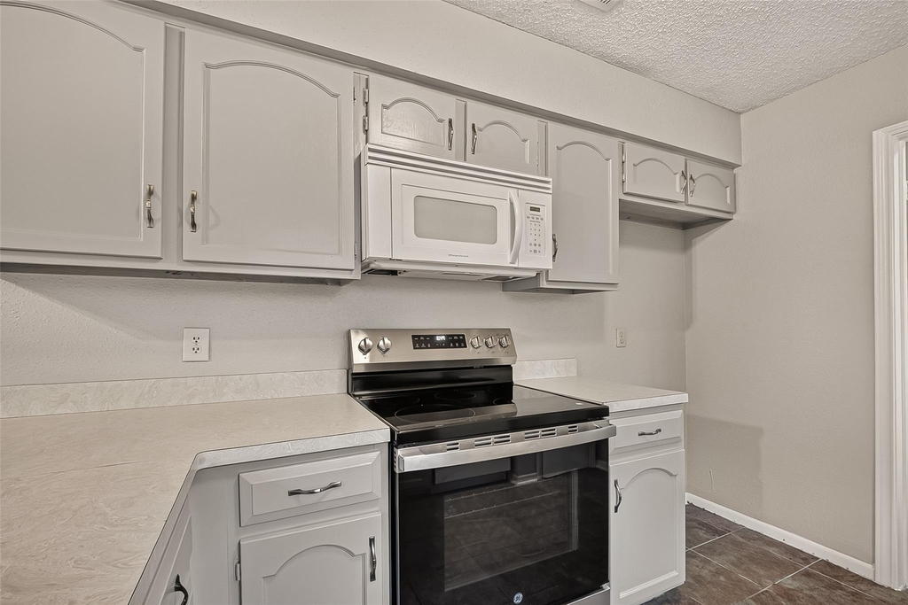 16451 Cavendish Drive - Photo 14