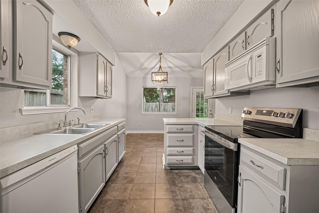 16451 Cavendish Drive - Photo 16