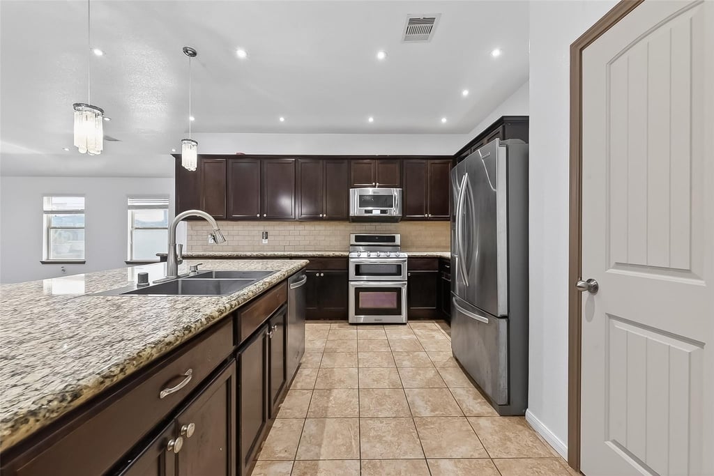 9322 Limestone Ranch Ln - Photo 12