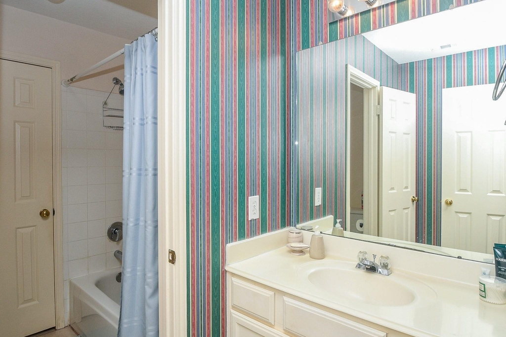 15715 Brookwood Lake Place - Photo 15