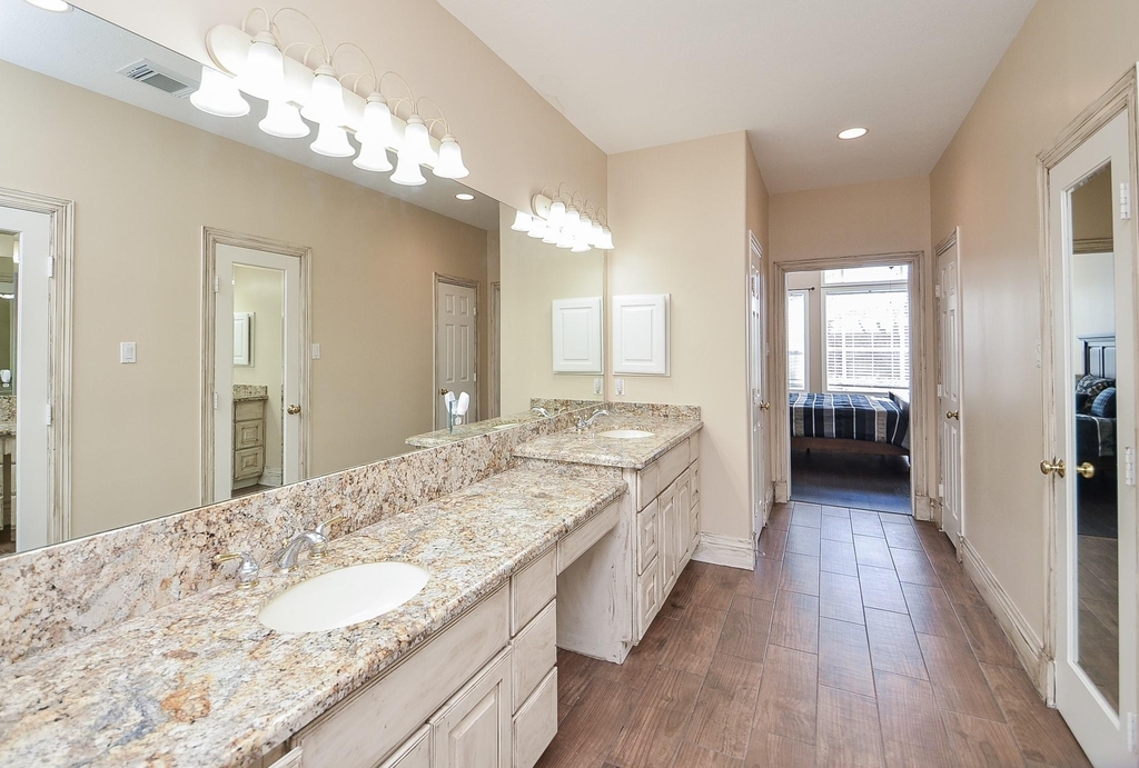 5835 Stratford Gardens Drive - Photo 15