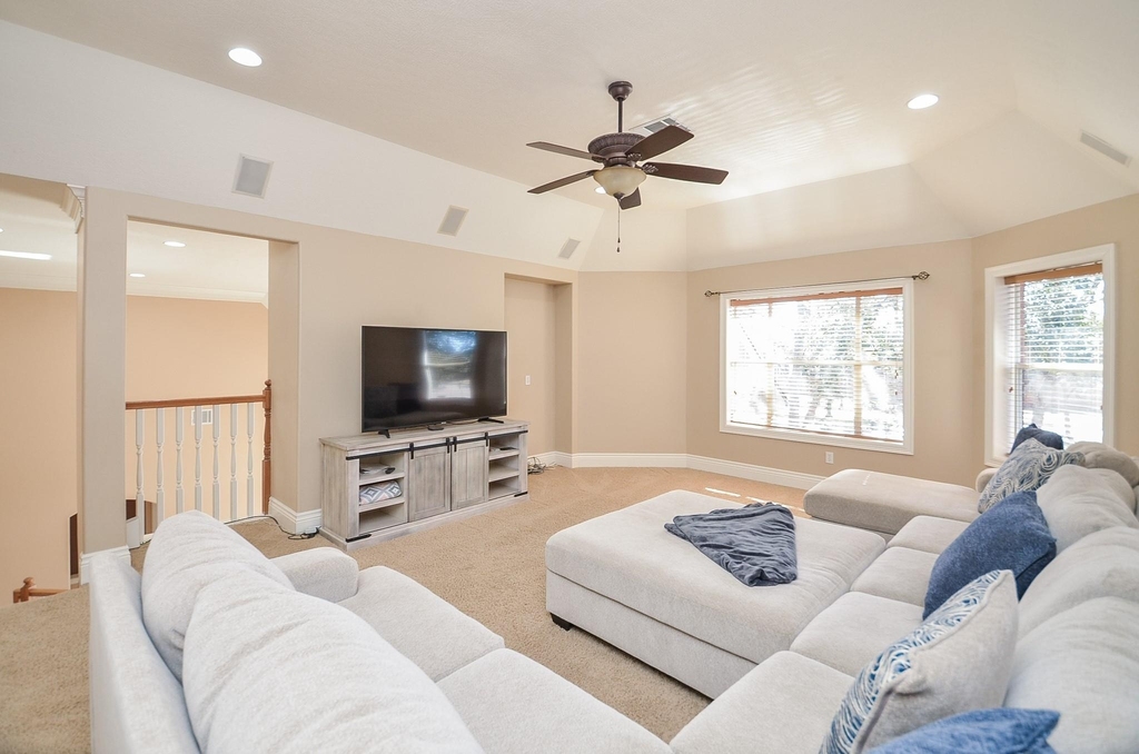 5835 Stratford Gardens Drive - Photo 21