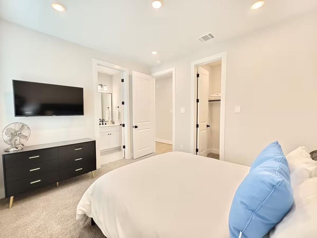 1606 Malvern Street - Photo 7
