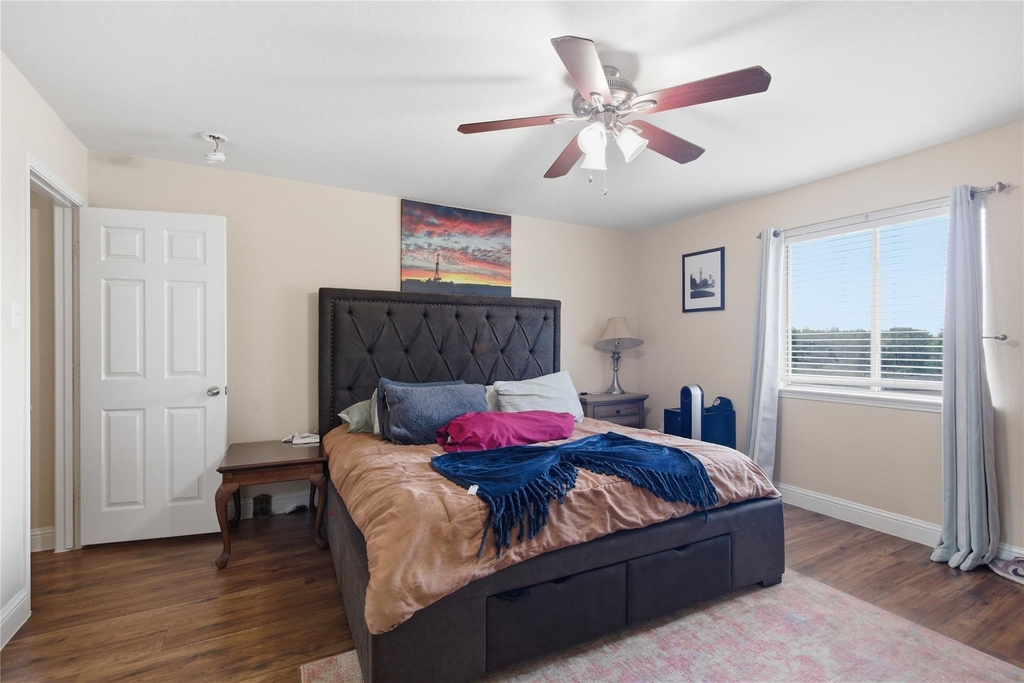 11521 Autumn Ash Drive - Photo 16