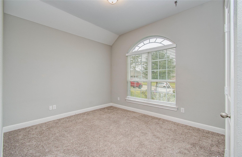 19029 Villa Lane - Photo 3
