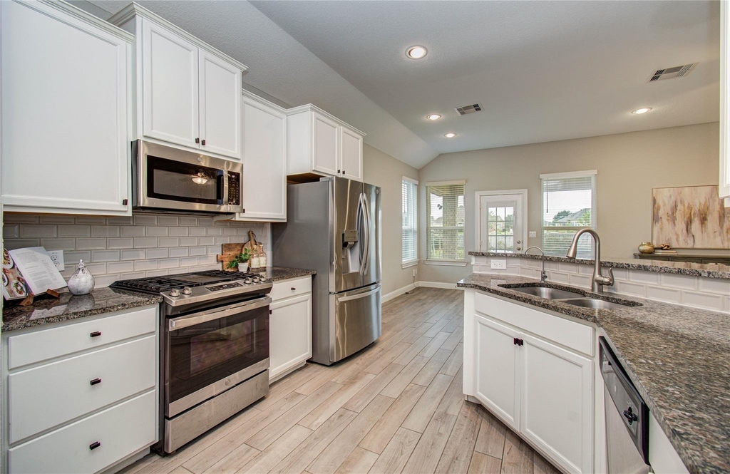 19029 Villa Lane - Photo 21