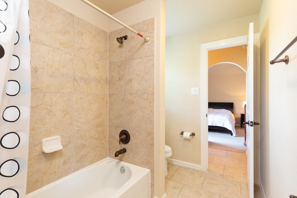 162 W Hullwood Court - Photo 41