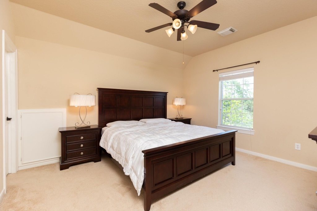 162 W Hullwood Court - Photo 37
