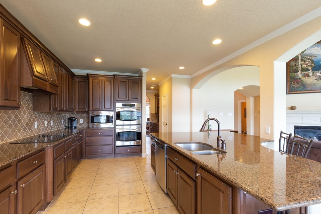 162 W Hullwood Court - Photo 14