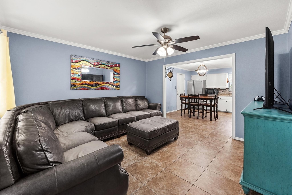 135 Navajo Circle - Photo 3