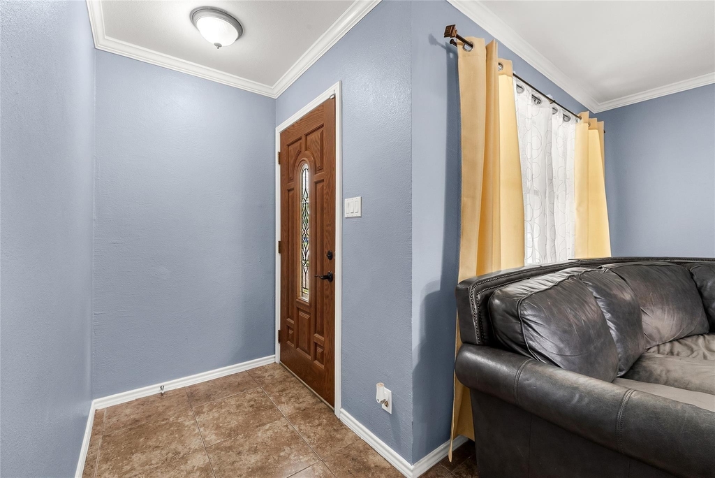 135 Navajo Circle - Photo 9