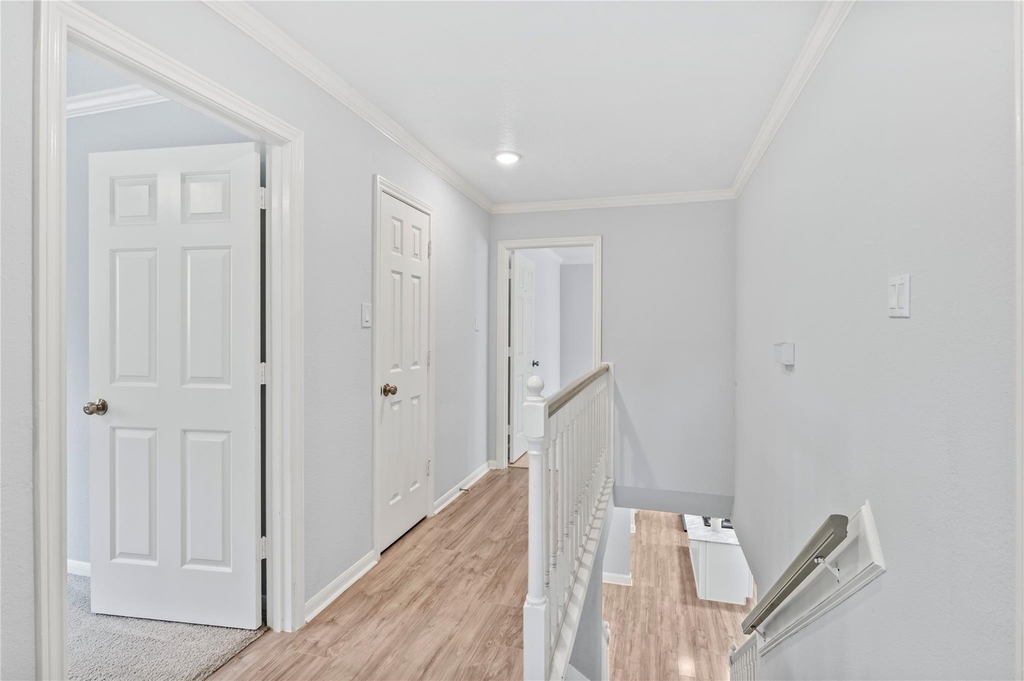 911 Montview Drive - Photo 27