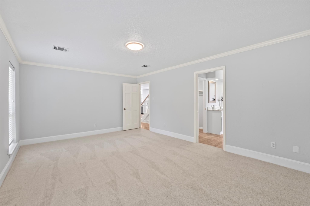 911 Montview Drive - Photo 21