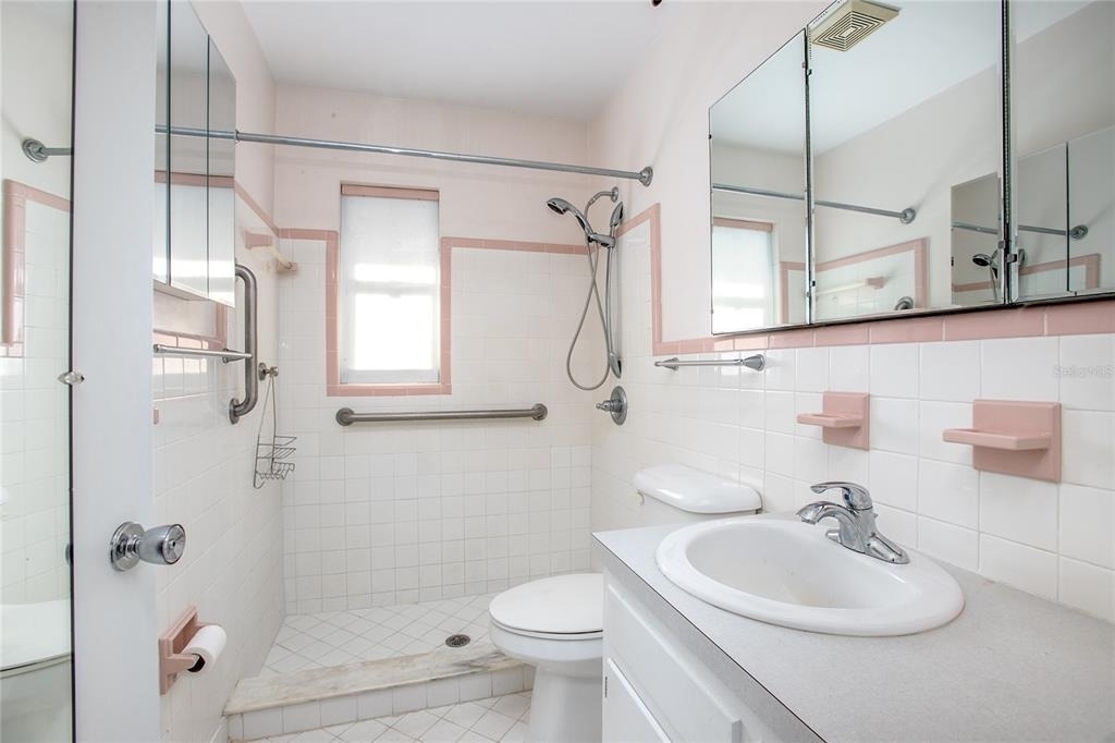 135 W Minnesota Avenue - Photo 3