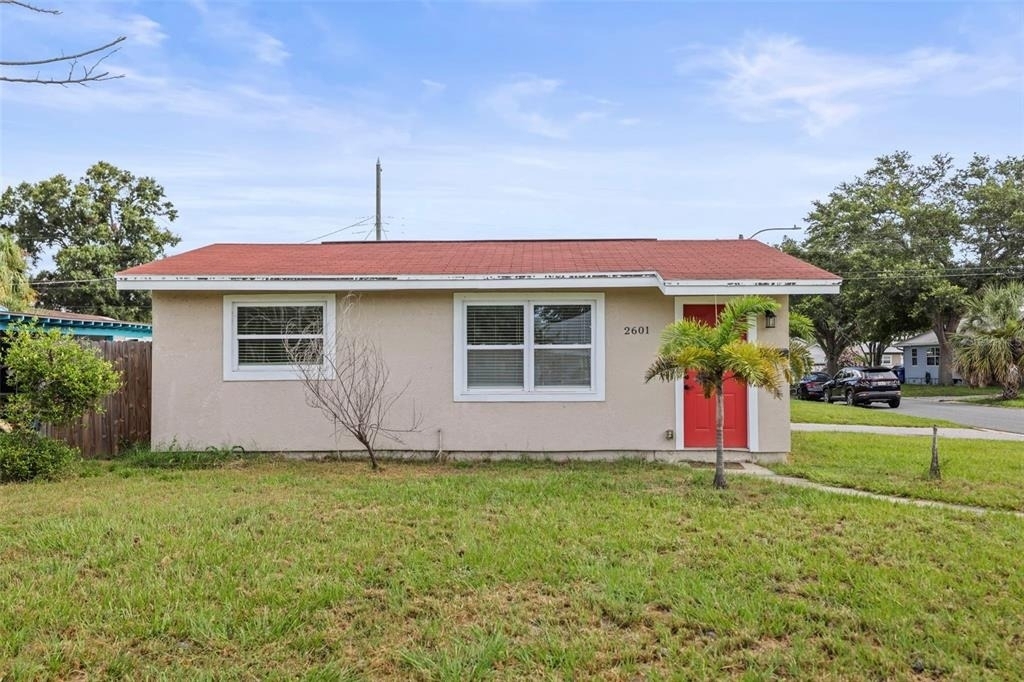 2601 16th Avenue N - Photo 1