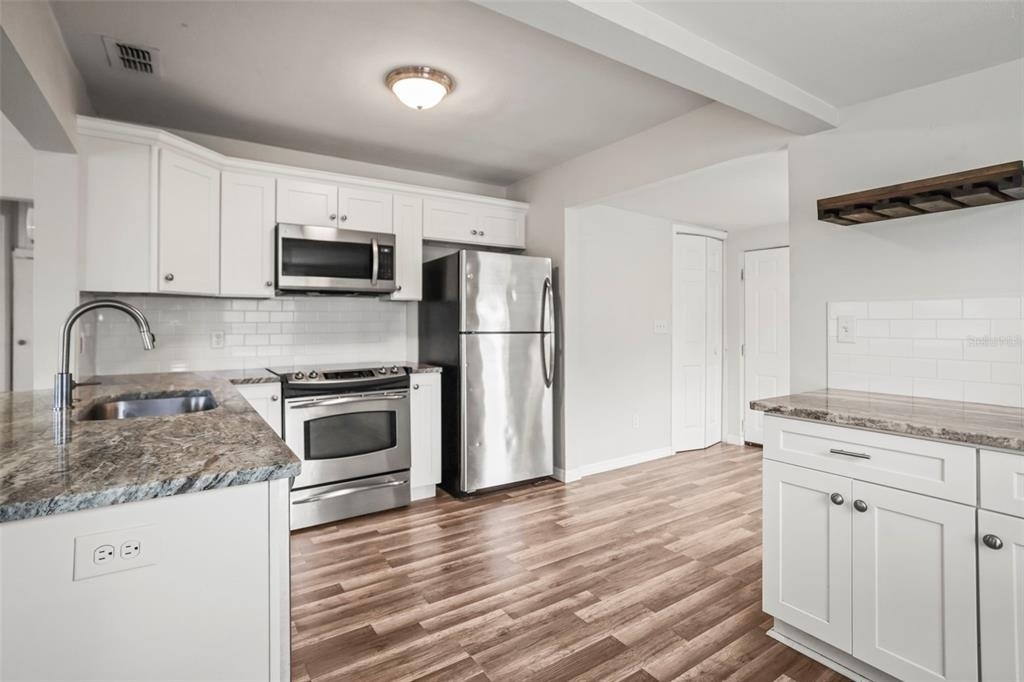 2601 16th Avenue N - Photo 6