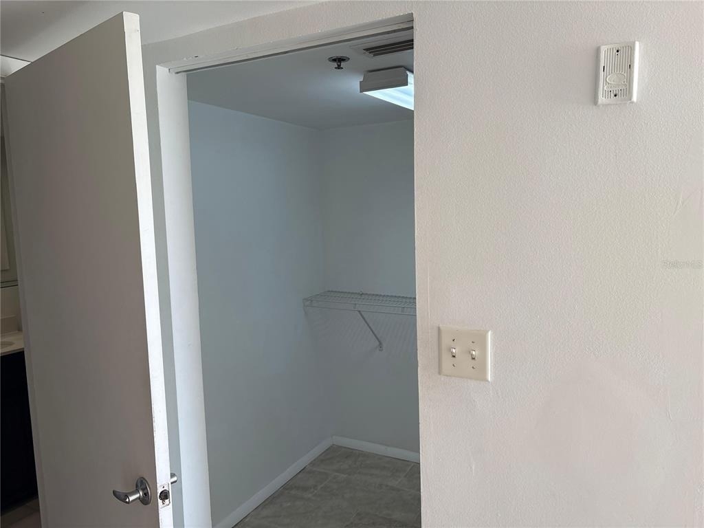 701 S Madison Avenue - Photo 13