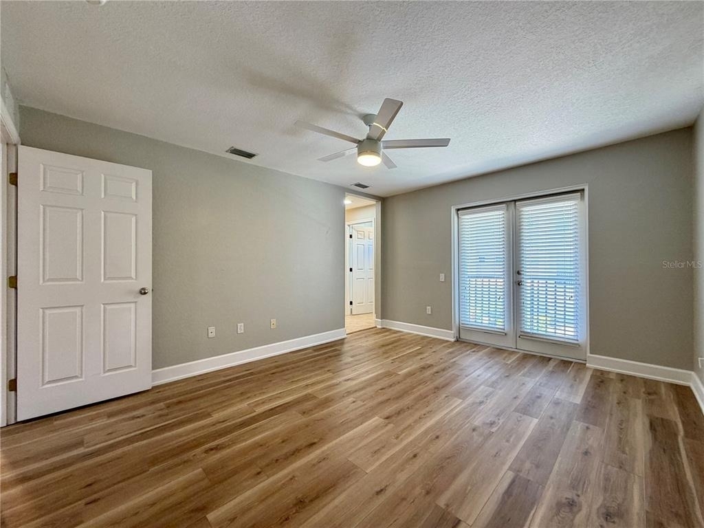 526 101st Avenue N - Photo 17