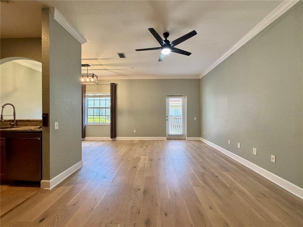 526 101st Avenue N - Photo 5