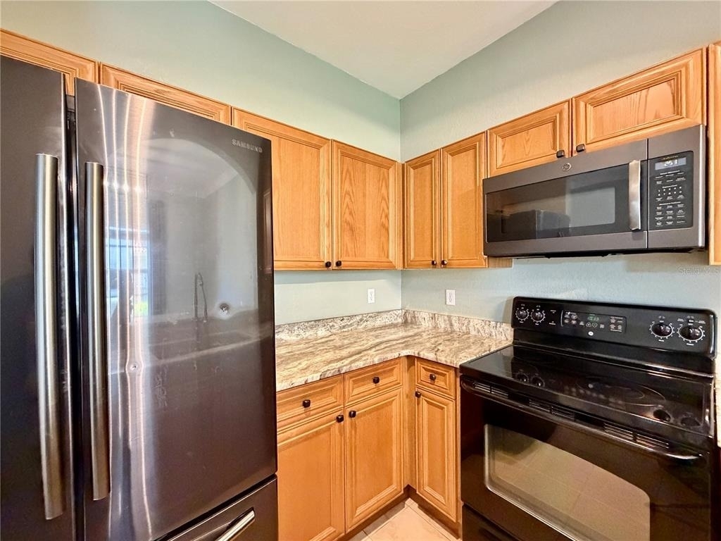 526 101st Avenue N - Photo 12