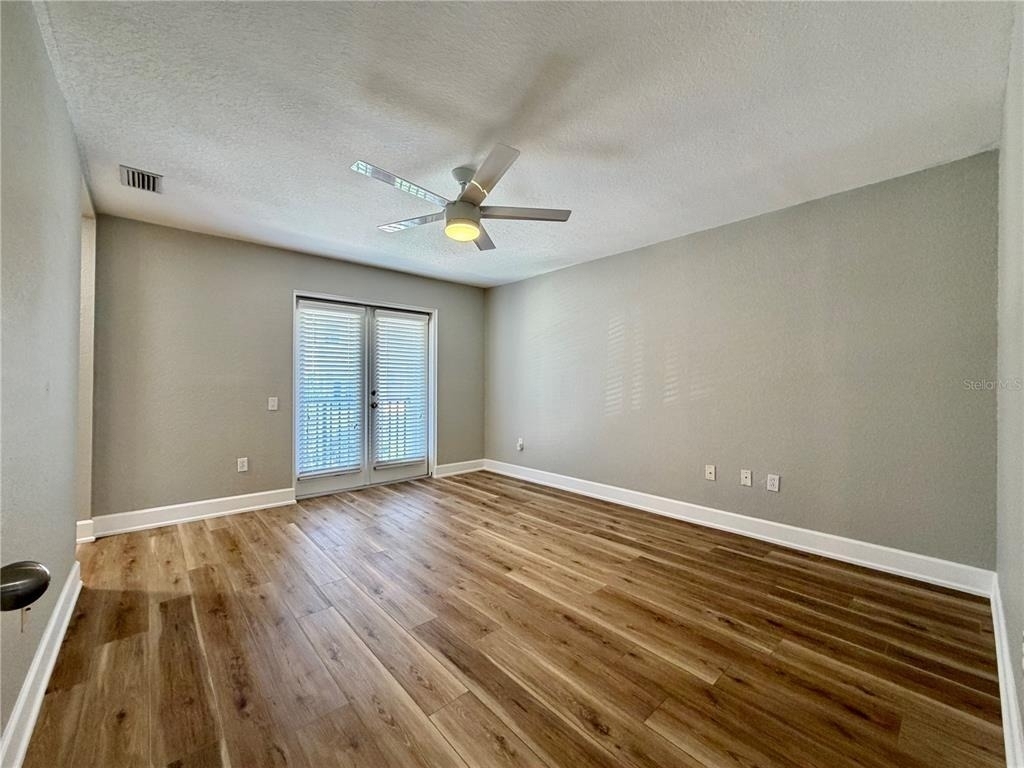 526 101st Avenue N - Photo 16