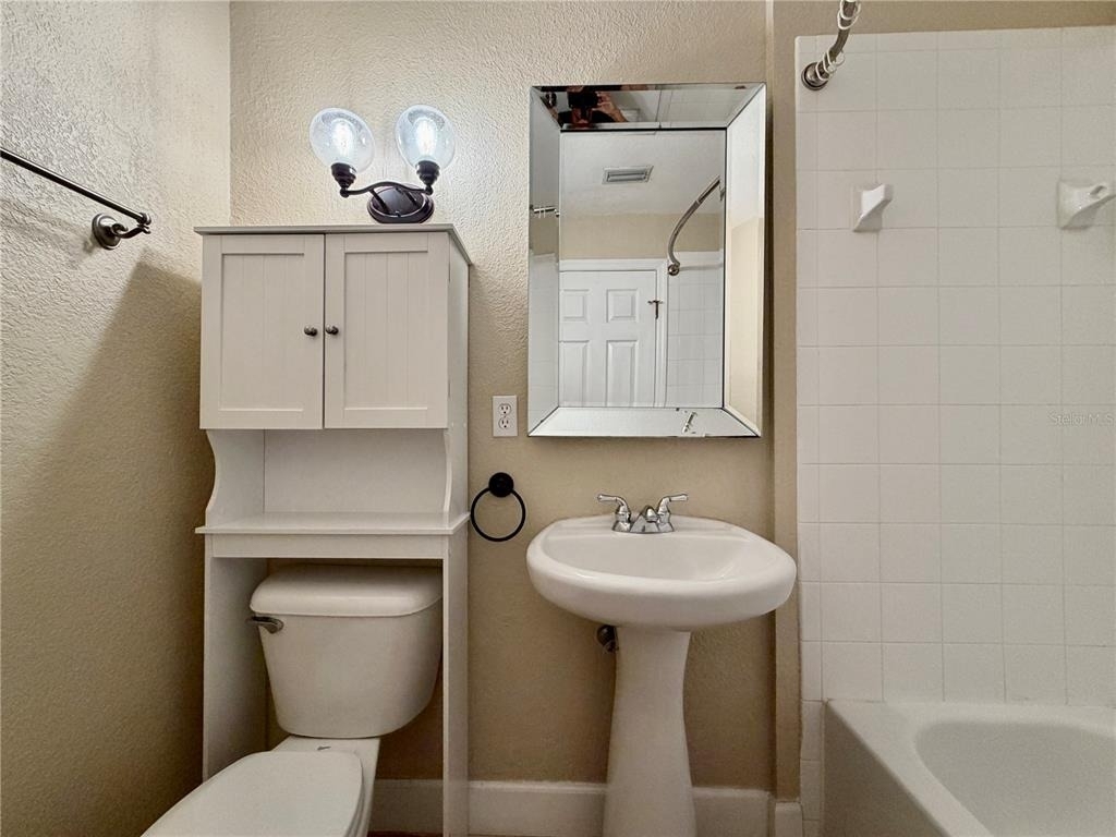 526 101st Avenue N - Photo 26