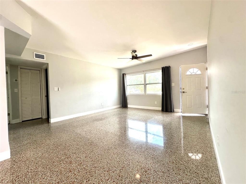 126 11th Avenue Sw - Photo 1