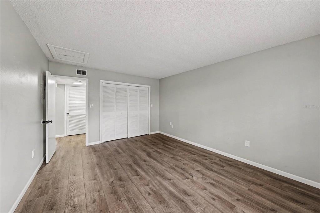 9208 N Connechusett Road - Photo 17