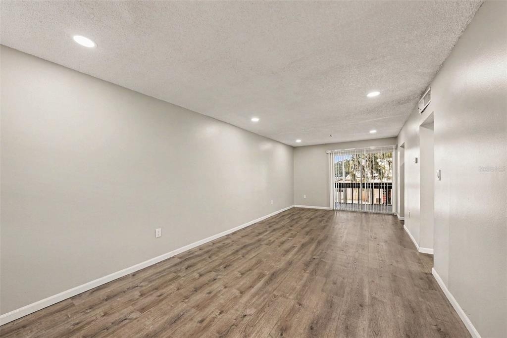 9208 N Connechusett Road - Photo 3