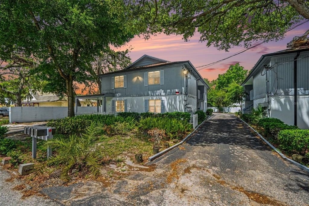 9208 N Connechusett Road - Photo 0