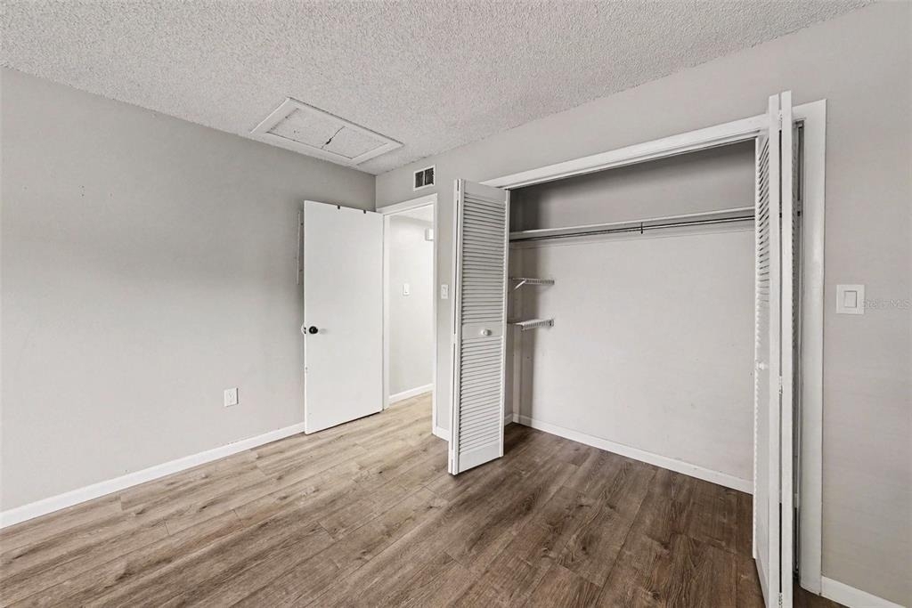 9208 N Connechusett Road - Photo 14