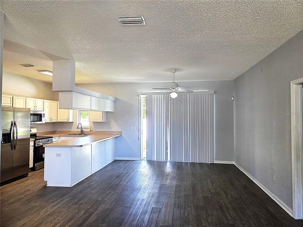 11641 59th Street N - Photo 19