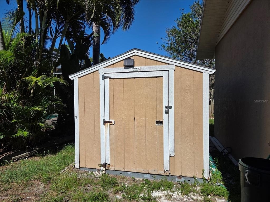 11641 59th Street N - Photo 27