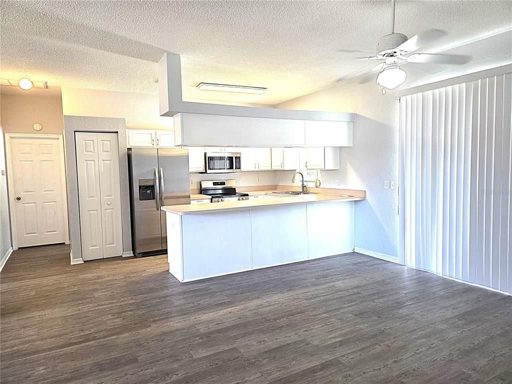 11641 59th Street N - Photo 11