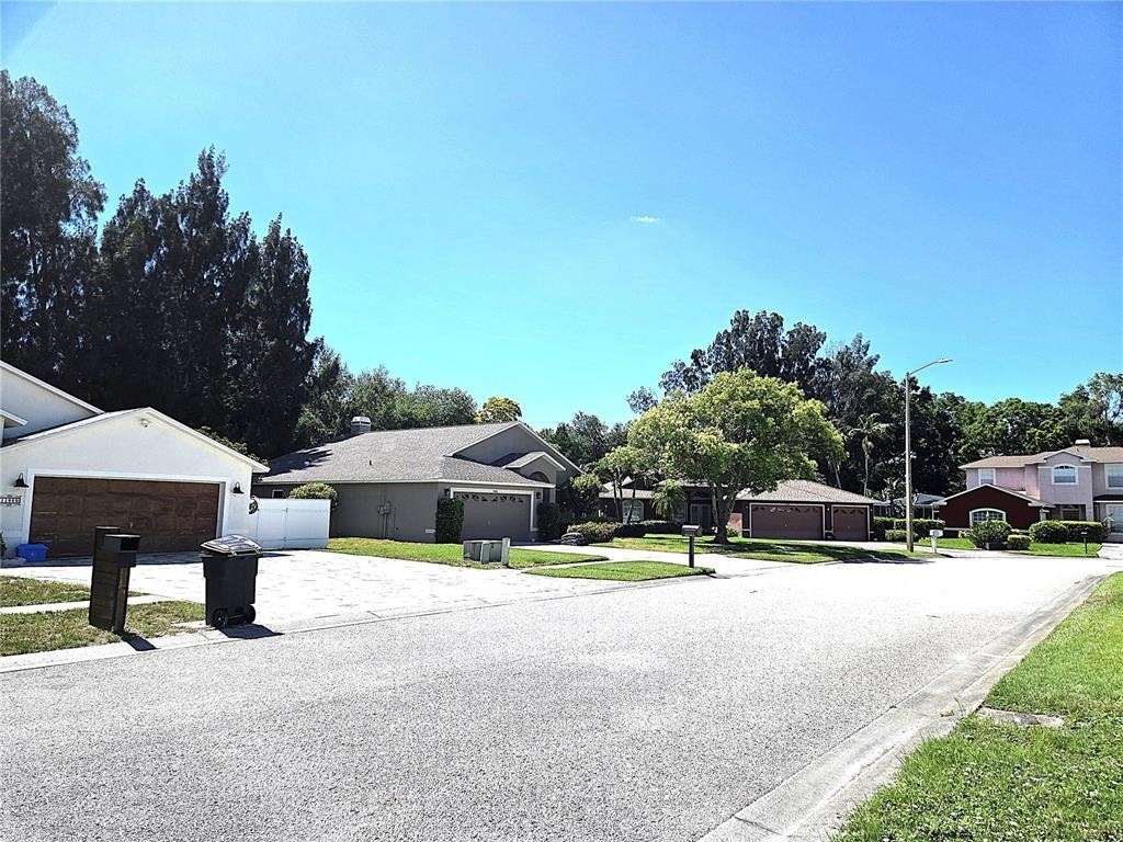 11641 59th Street N - Photo 33