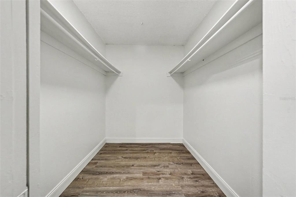 9208 N Connechusett Road - Photo 19