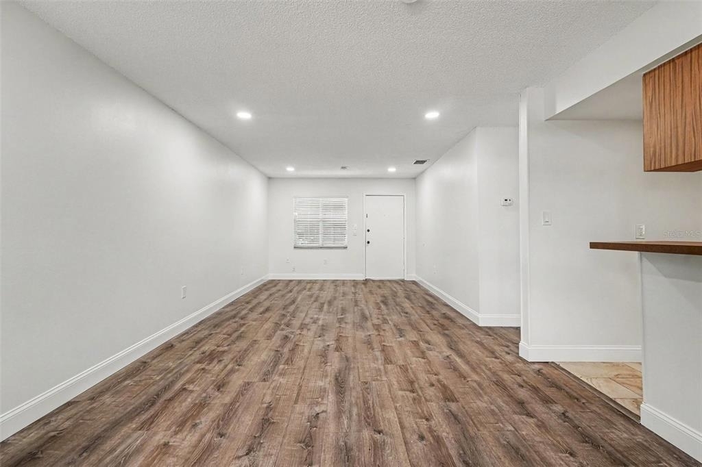 9208 N Connechusett Road - Photo 8