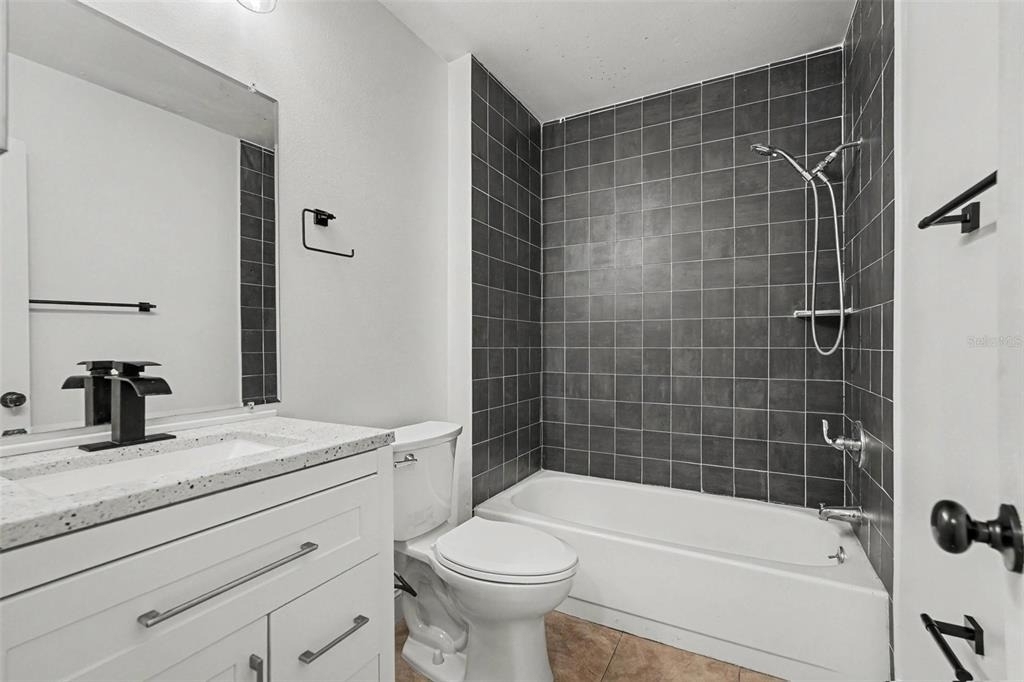 9208 N Connechusett Road - Photo 22