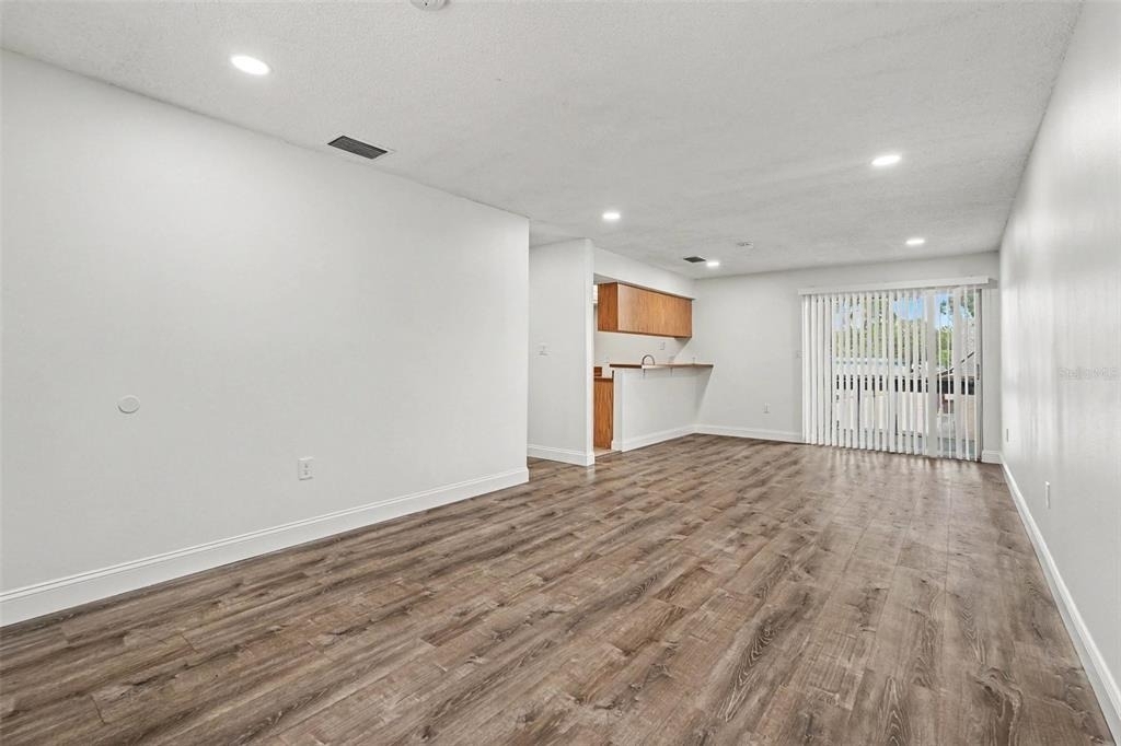 9208 N Connechusett Road - Photo 6