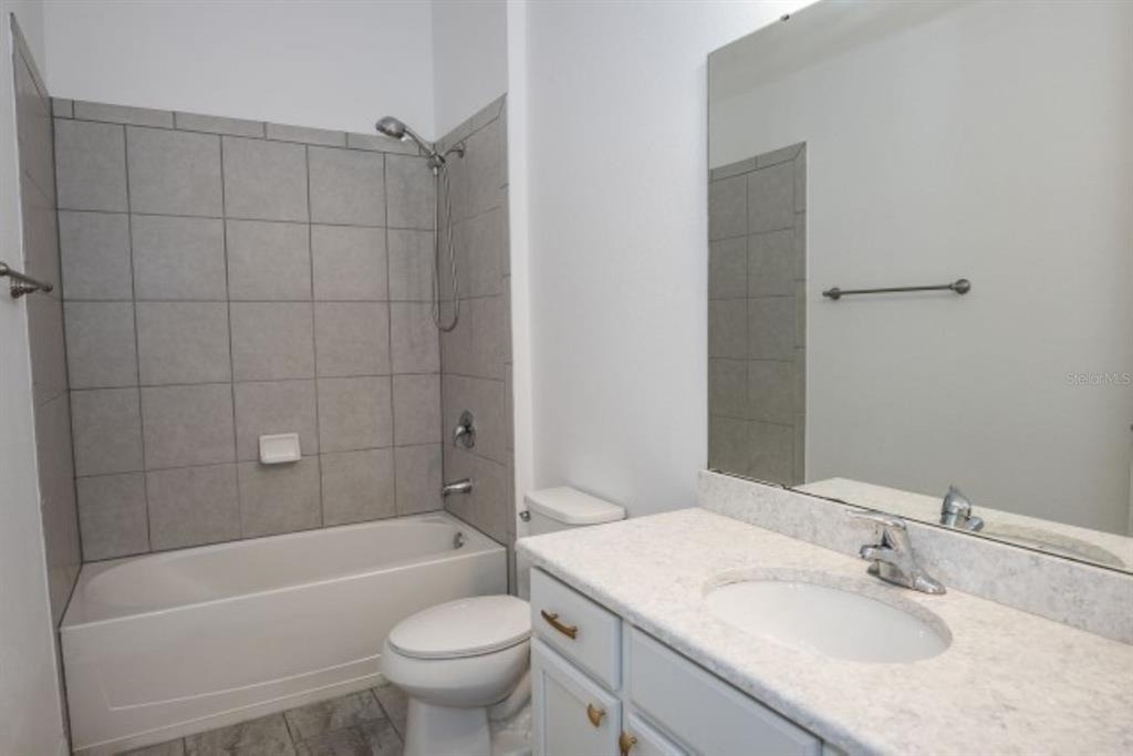 913 Buckhurst Drive - Photo 35