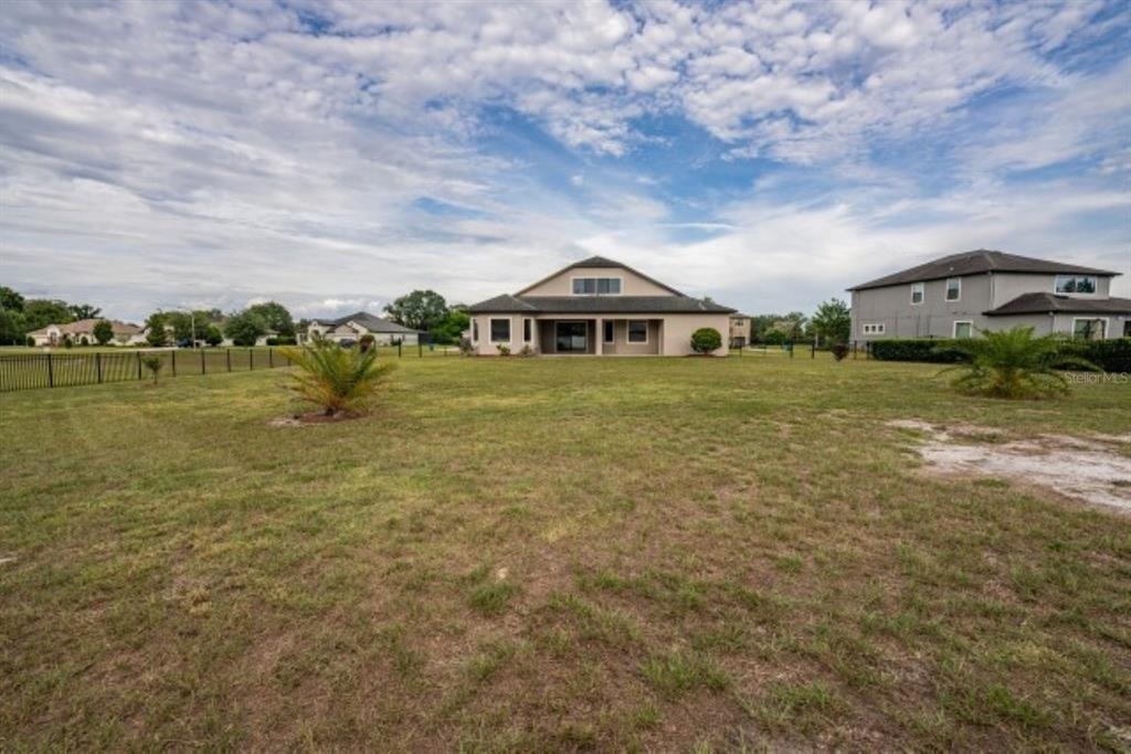 913 Buckhurst Drive - Photo 38