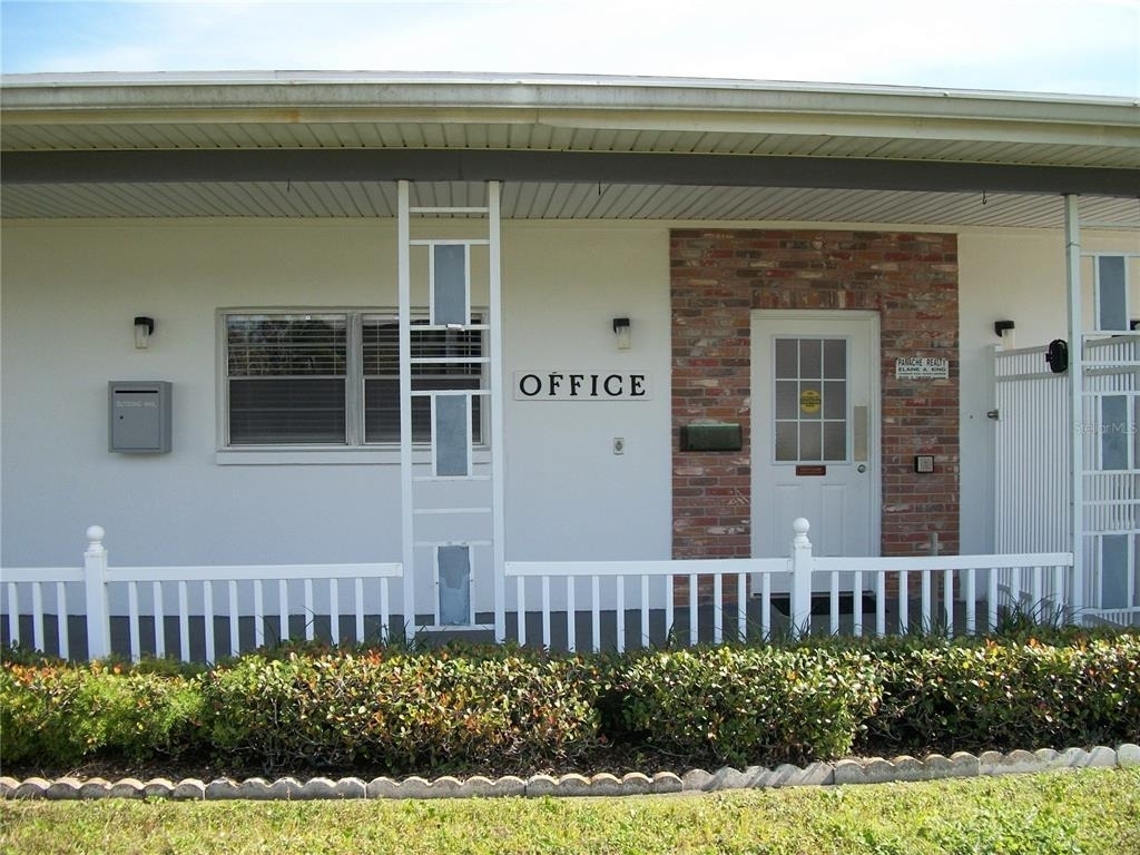 5850 18th Street N - Photo 31