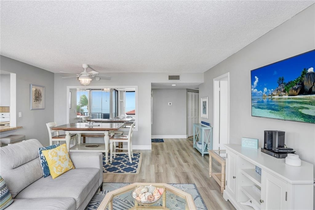 6104 Palma Del Mar Boulevard S - Photo 6