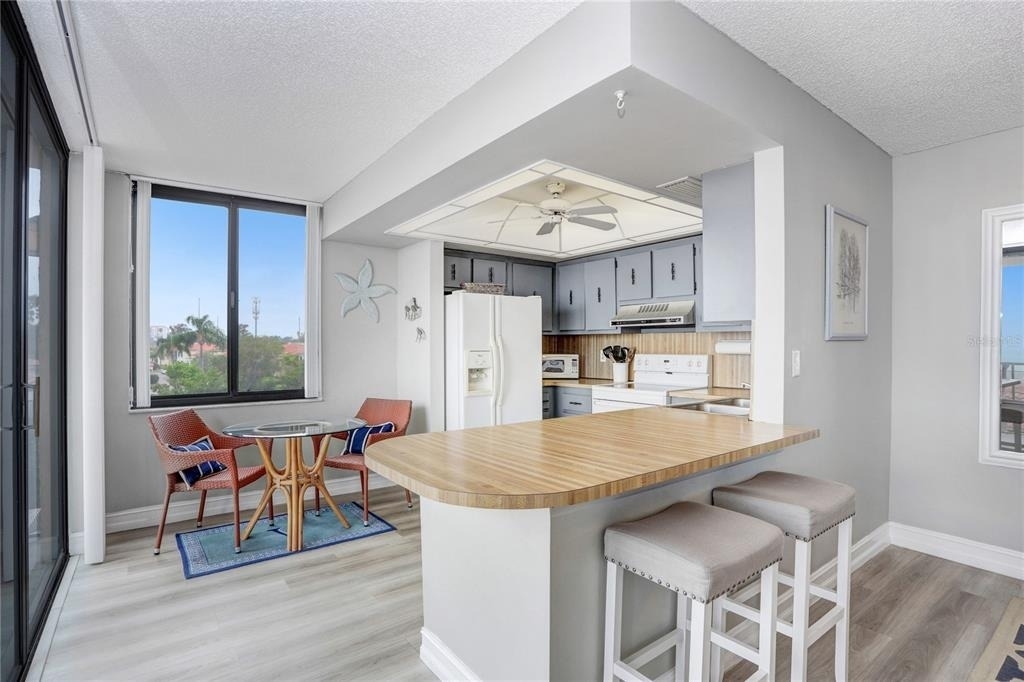 6104 Palma Del Mar Boulevard S - Photo 10