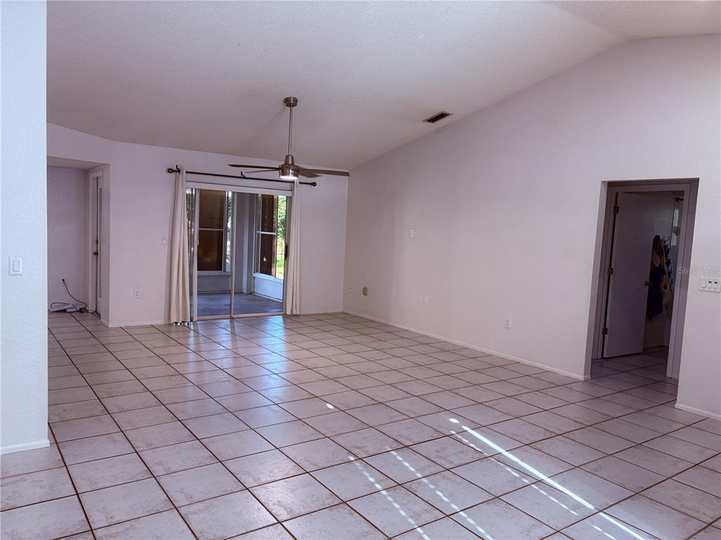 7330 Fairwood Avenue - Photo 6