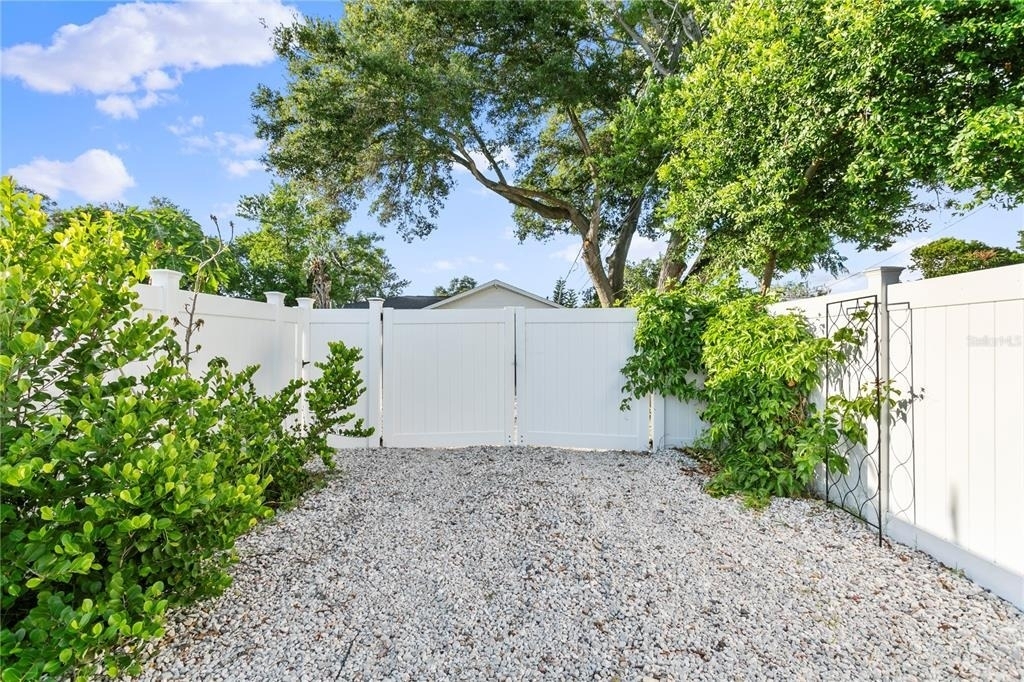 4740 22nd Avenue N - Photo 32