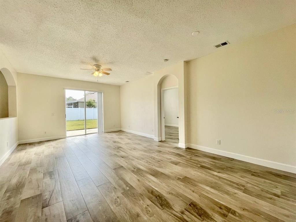 18417 Meadow Blossom Lane - Photo 5