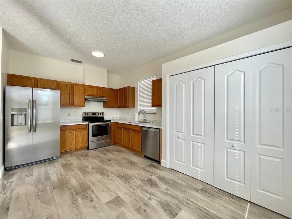 18417 Meadow Blossom Lane - Photo 10