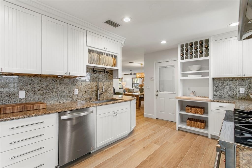 508 Columbia Drive - Photo 13