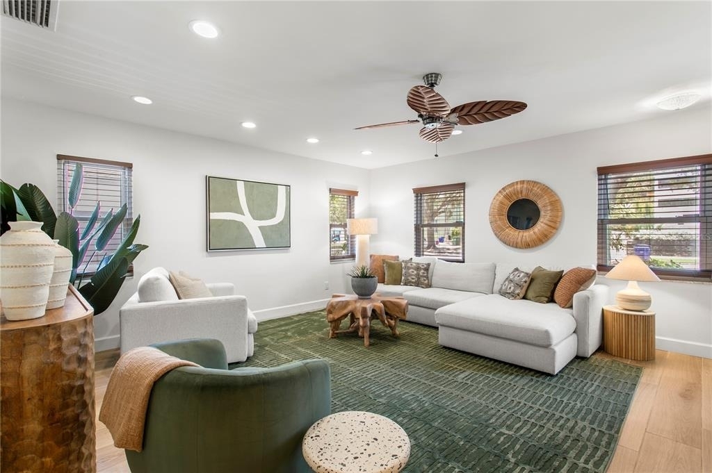 508 Columbia Drive - Photo 4